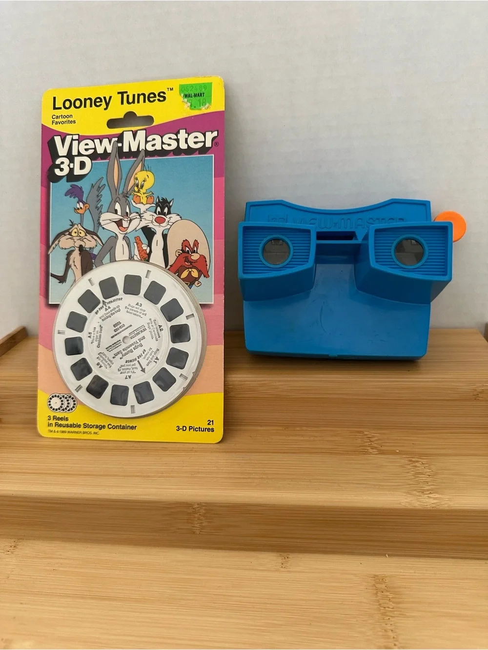 Vintage View-Master With NIP 1989 Looney Tunes 3 Reels 3-D Pictures